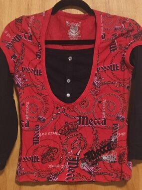 MECCA RED BLACK FASHION GIRL TOP